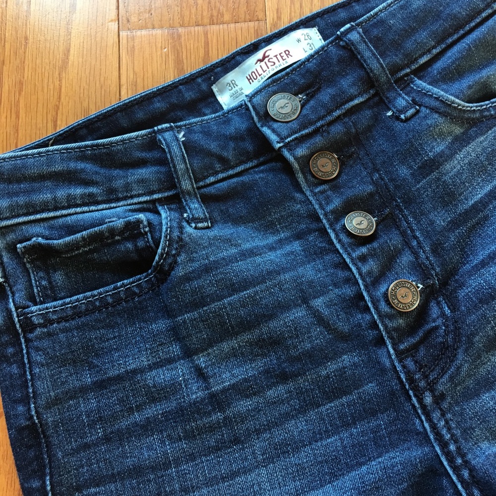 📦❌ SOLD ❌📦 Hollister Dark-Washed High-Waisted Leggings